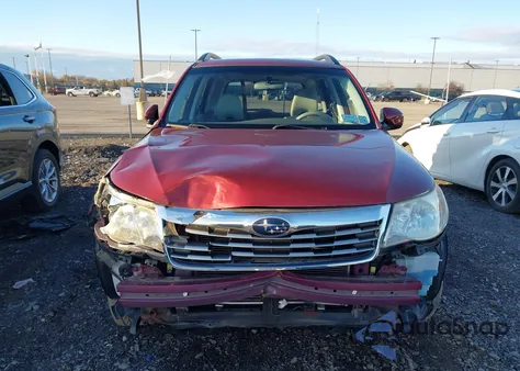 2010 Subaru Forester 2.5X Premium z USA, uszkodzony, nr VIN JF2SH6CC2AH798533
